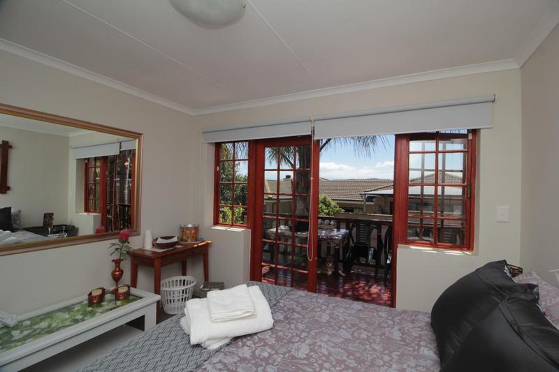 3 Bedroom Property for Sale in Fraaiuitsig Western Cape